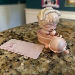 POP MART Skullpanda Warmth Figurine Series - Loosening